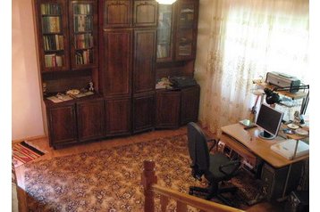 Ukrajina Privát Jaremče, Eksterier